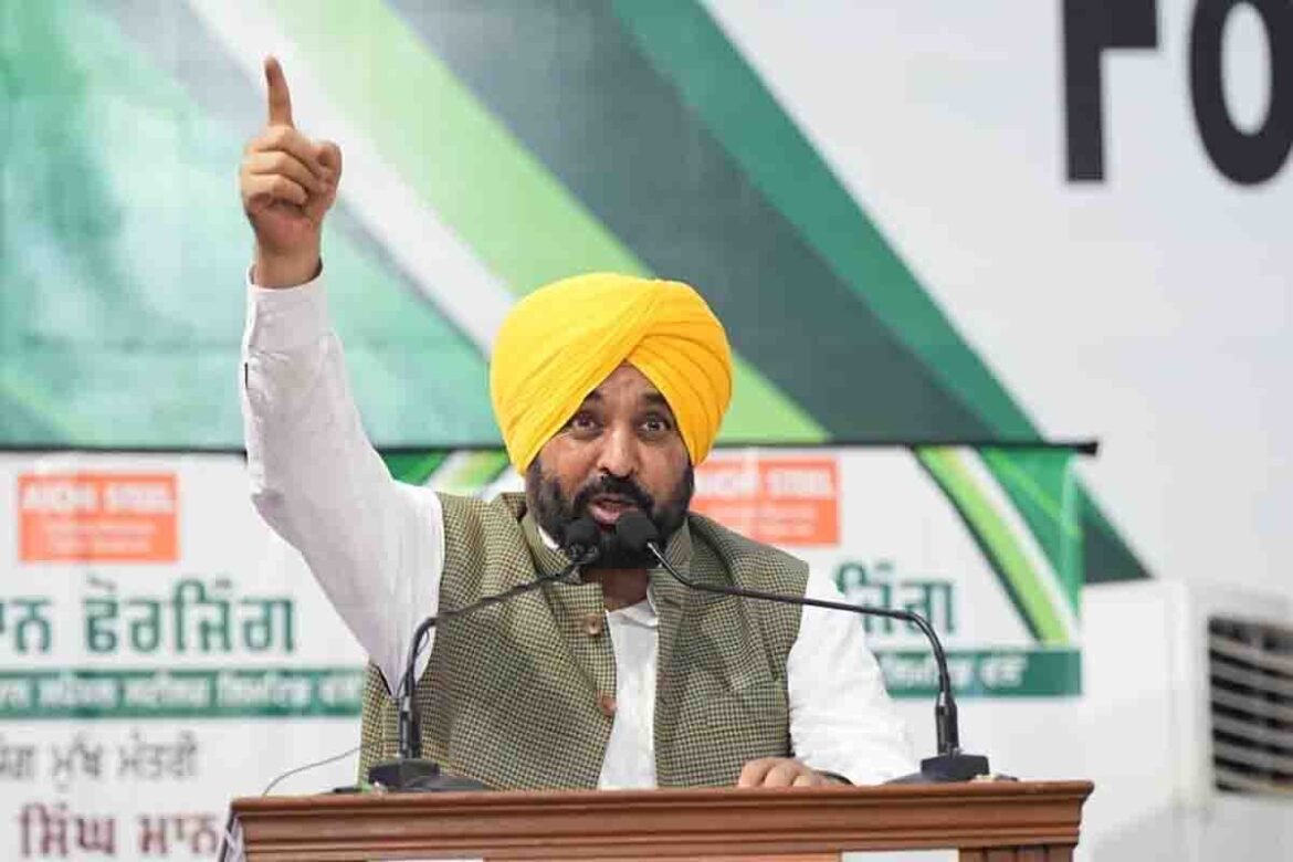 ਲੁਧਿਆਣਾ ਦੇ ਸਰਕਾਰੀ ਸਕੂਲ ਵਿੱਚ ਨਵੇਂ ਵਰਧਮਾਨ ਬਲਾਕ ਦਾ ਉਦਘਾਟਨ ਕਰਦੇ CM ਭਗਵੰਤ ਮਾਨ