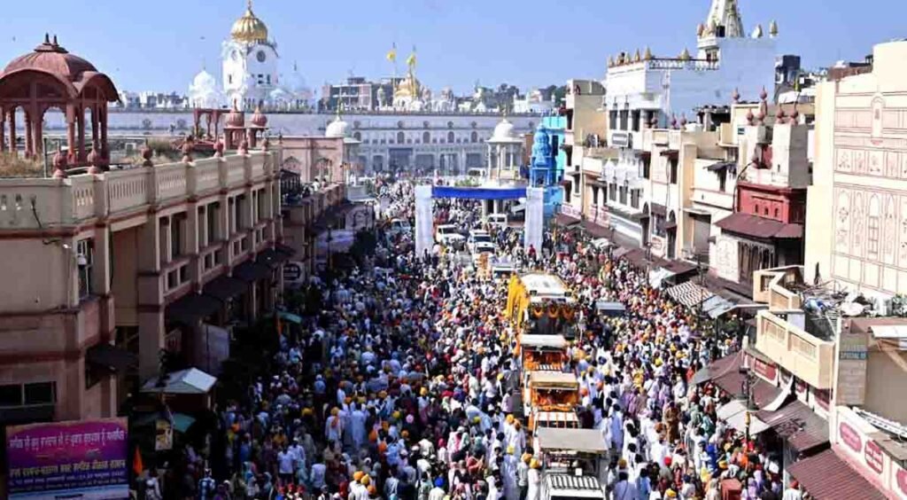 ਸ੍ਰੀ ਗੁਰੂ ਰਾਮਦਾਸ ਜੀ ਦੇ ਪ੍ਰਕਾਸ਼ ਪੁਰਬ ਮੌਕੇ ਸ੍ਰੀ ਅਕਾਲ ਤਖ਼ਤ ਸਾਹਿਬ ਤੋਂ ਸਜਾਇਆ ਨਗਰ ਕੀਰਤਨ