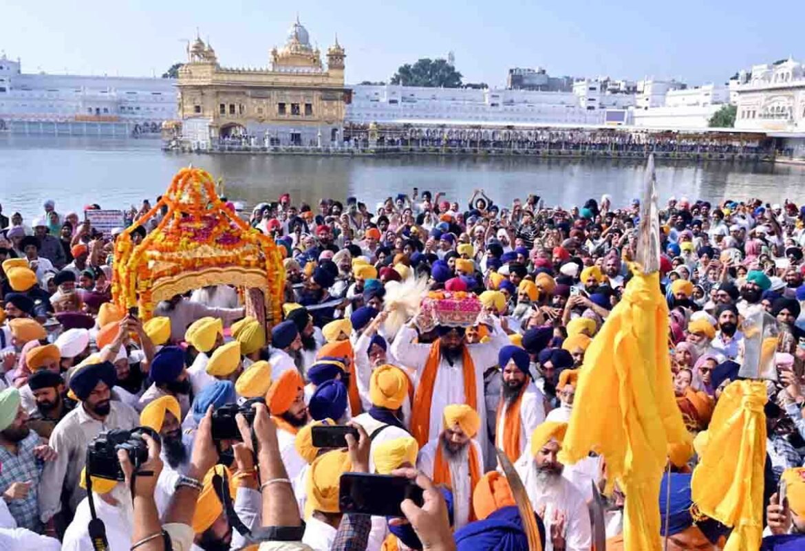 ਸ੍ਰੀ ਗੁਰੂ ਰਾਮਦਾਸ ਜੀ ਦੇ ਪ੍ਰਕਾਸ਼ ਪੁਰਬ ਮੌਕੇ ਸ੍ਰੀ ਅਕਾਲ ਤਖ਼ਤ ਸਾਹਿਬ ਤੋਂ ਸਜਾਇਆ ਨਗਰ ਕੀਰਤਨ